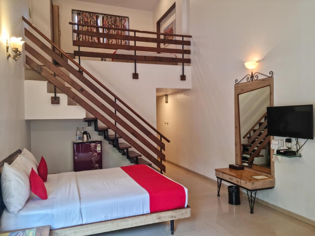 Bella Vista Mahabaleshwar Hotel Bagian luar foto